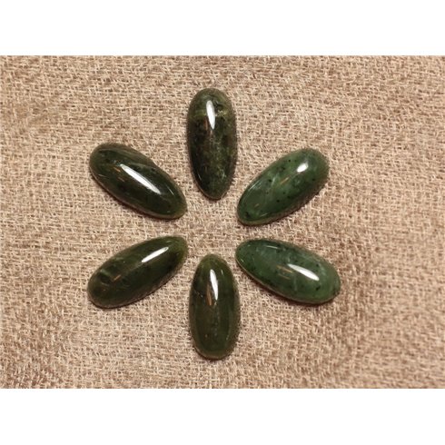 Cabochon de Pierre - Jade Canada Néphrite - Goutte 15x7mm  4558550031242